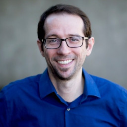 Kevin Burnett photo